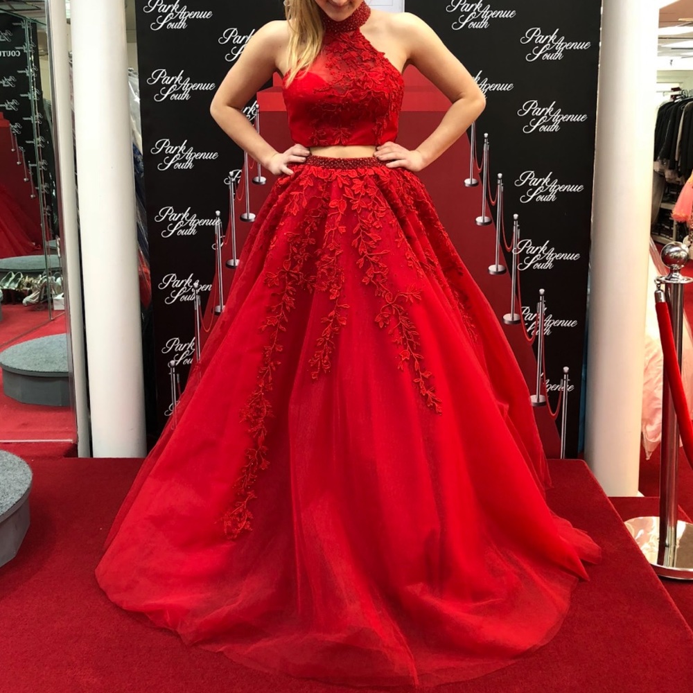 Sherri Hill 51925 red prom dress
